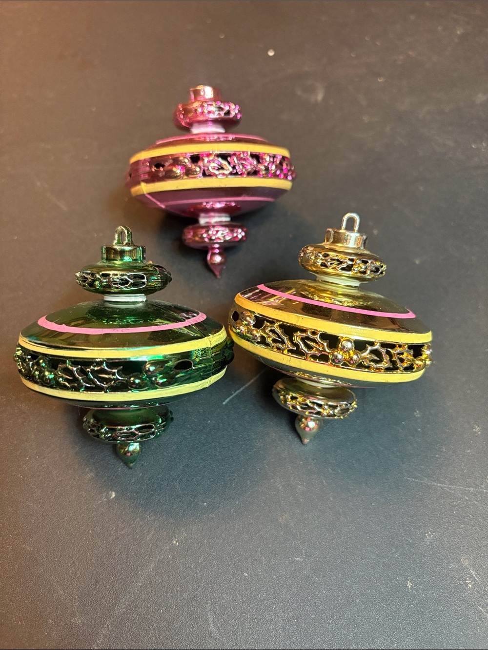 VTG MCM Bradford Atomic UFO Plastic Christmas Ornaments Set of 3 Pink Green Gold